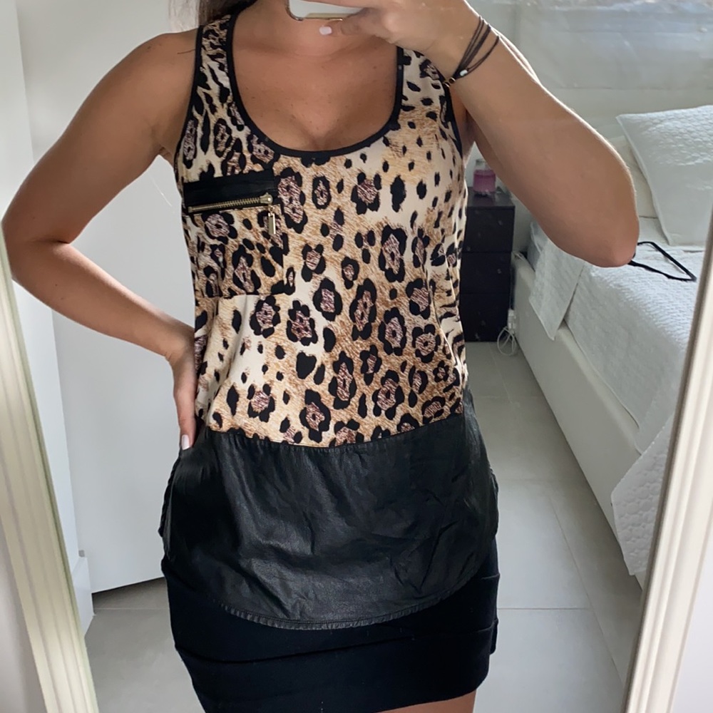 Bebe size XS brown Leopard and black faux leather sleeveless top with pocket